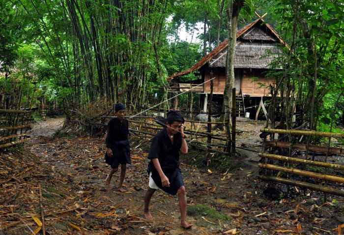Asal Usul Perayaan Hari Masyarakat Adat Internasional Lingkungan Adat Kajang (sumber: antara foto)