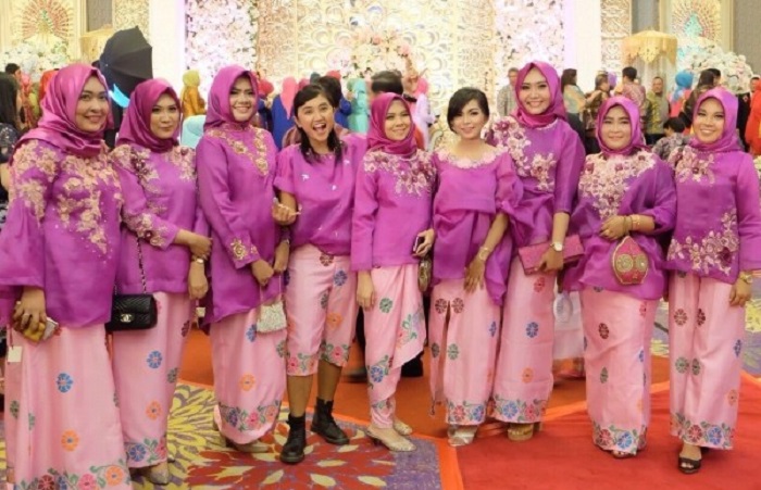 Berbagai variasi dan model Baju Labbu. (foto: ist/palontaraq)