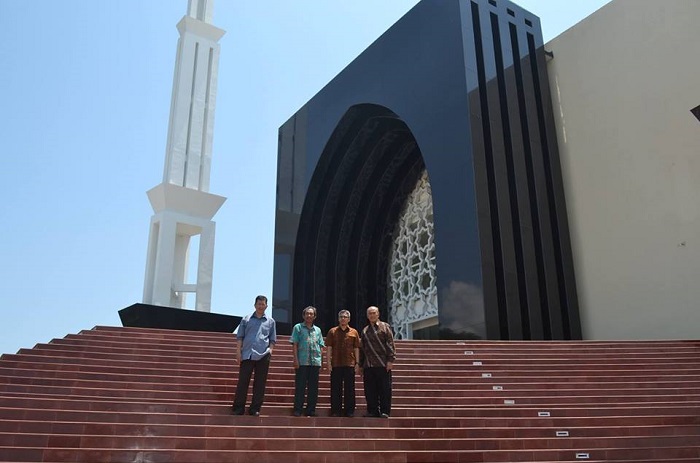 Masjid Universitas Ahmad Dahlan (UAD), Yogyakarta. (foto: ist/palontaraq)