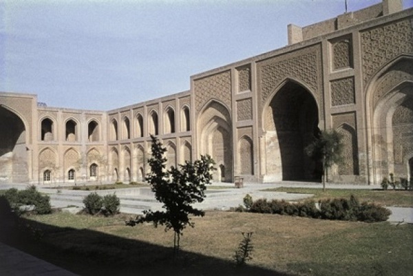 madrasah-mustanshriyah-baghdad-peninggalan-dinasti-abbasiyah-_150324165504-360