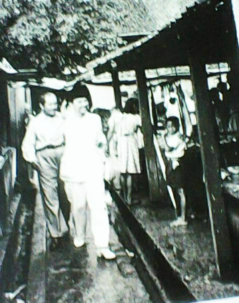 Presiden Soekarno mengunjungi Pasar. (foto: ist/*)