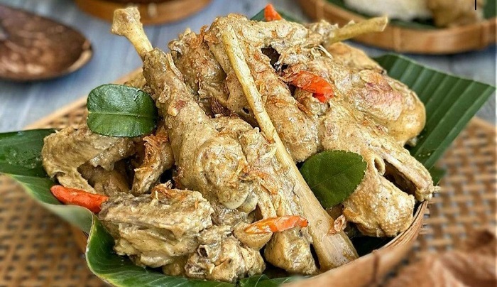 Opor Ayam Kering