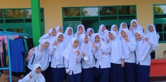 Pesan DakwaH Prof dr Veny Hadju, Ph.D: Stunting (42) Santriwati Ponpes Modern Putri IMMIM Pangkep. (foto: ist/*)