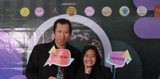 Puisi: Dari Bantimurung menuju Mimpi Mulia Aqila Sadira Dewi bersama Etta Adil. (foto: ist/*)