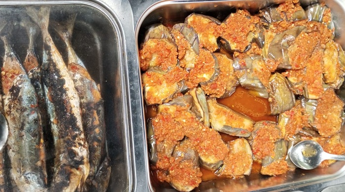 Ikan Bakar dan Boddong-boddong bakar pedas. (foto: ist/*)
